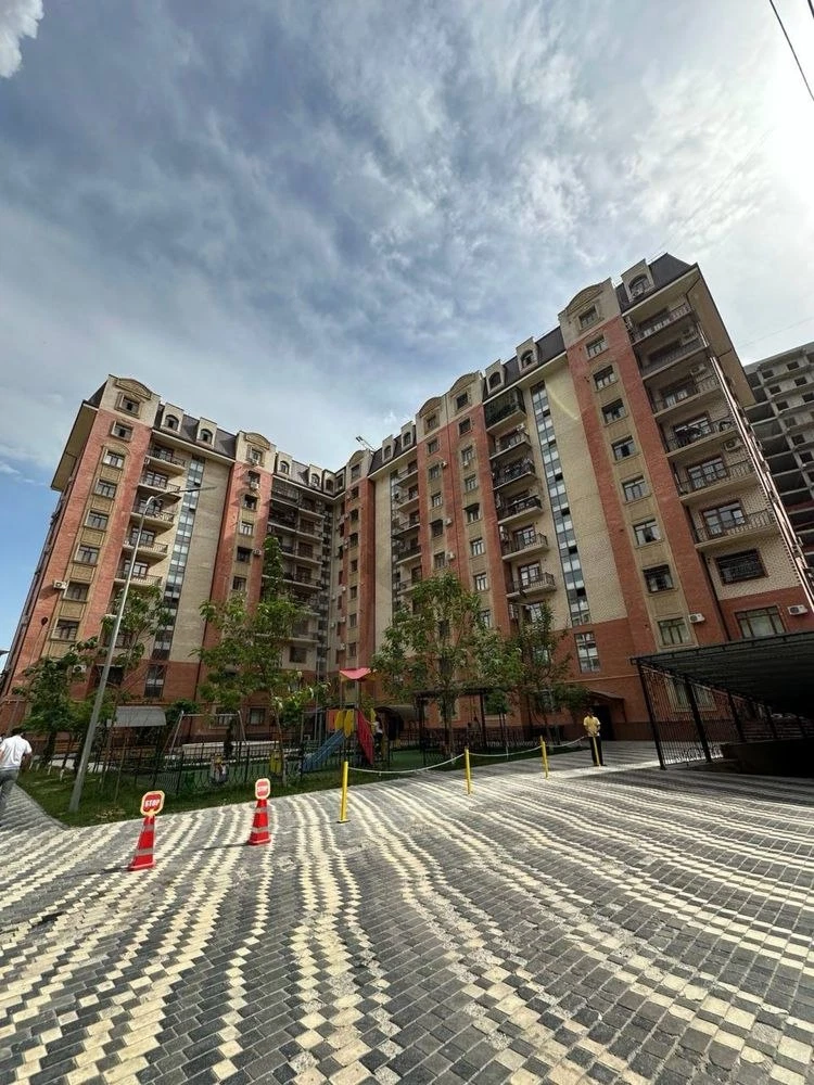 3-room apartment in Yakka Saray with furniture and appliances - Cover Photo
