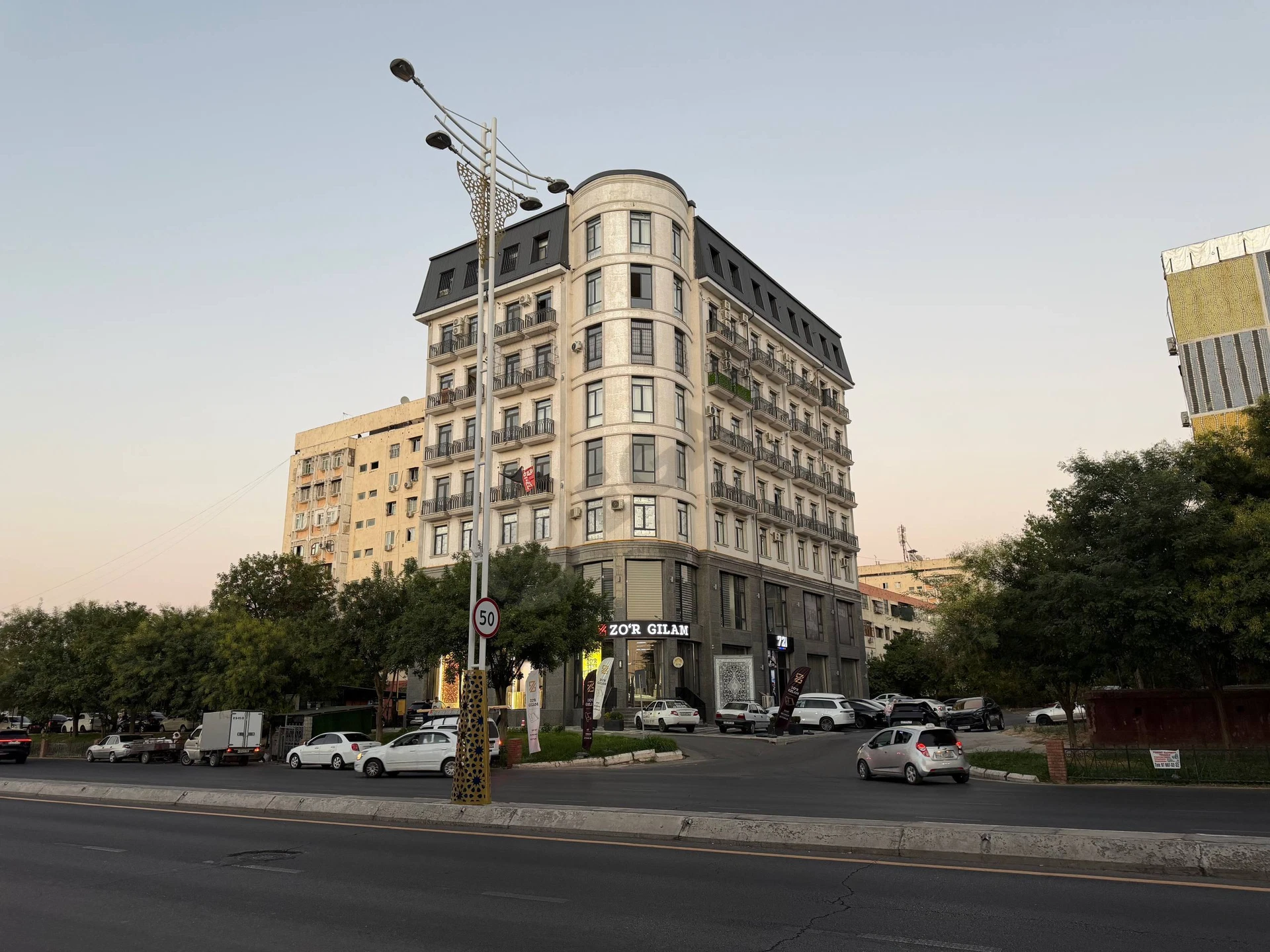 3-room apartment with hall, 108 sqm, 5th floor - Cover Photo
