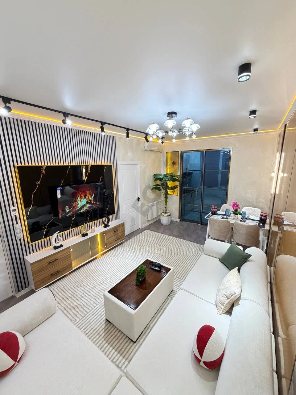 Apartment in Chilanzar, 3-room, 65 m², Euro renovation - Cover Photo
