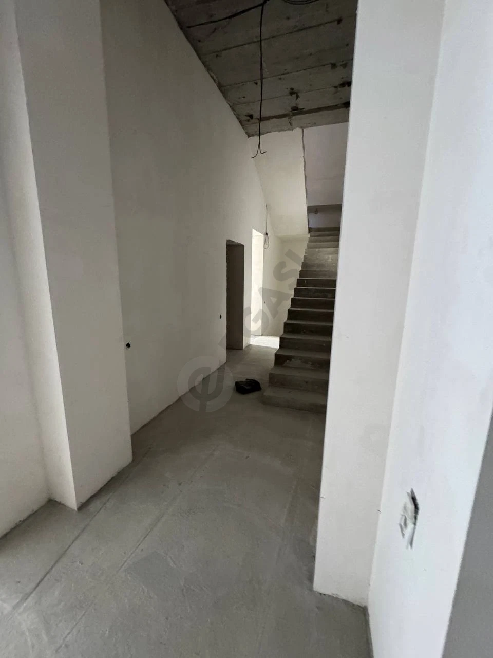 5-room house Reblyovka - Cover Photo
