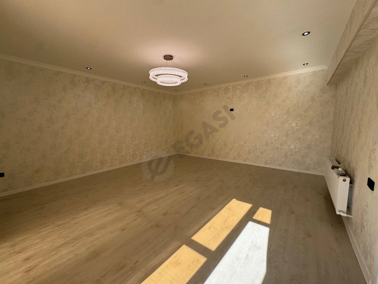4-room house in Terakzor, 120 sq.m, 8 floors - Cover Photo