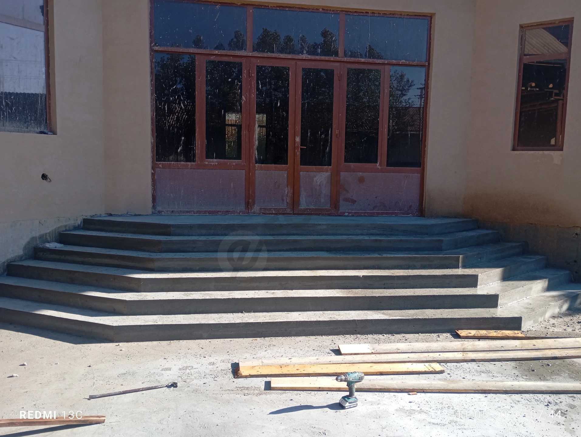Image 3