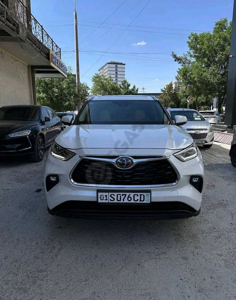 Toyota highlander - Cover Photo