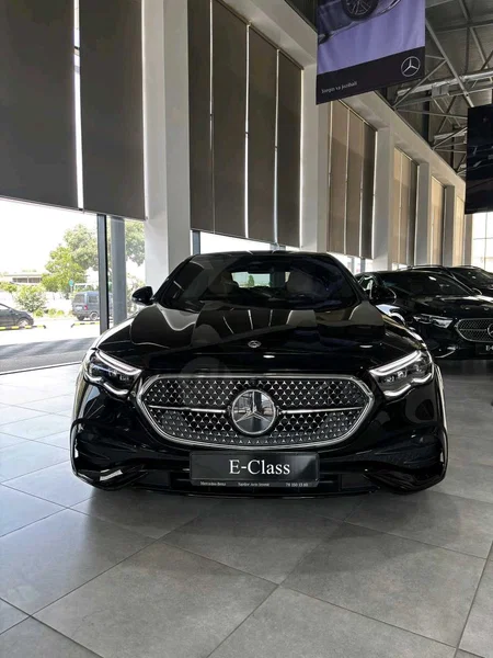 Mercedes benz E300 Amg Line - Cover Photo