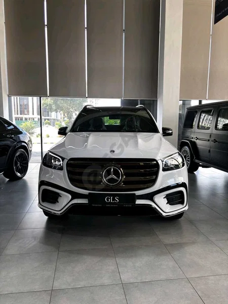 Mercedes Benz GLS 450 - Cover Photo