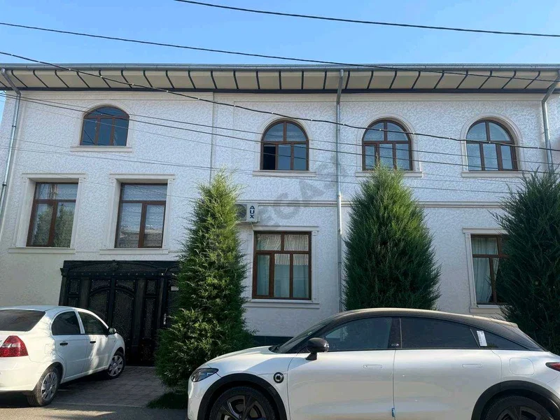 Юнусобод тумани Кази махаллада 3.2 сот.2кав.уй сотилади. - Cover Photo