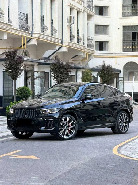 BMW X6 - Cover Photo