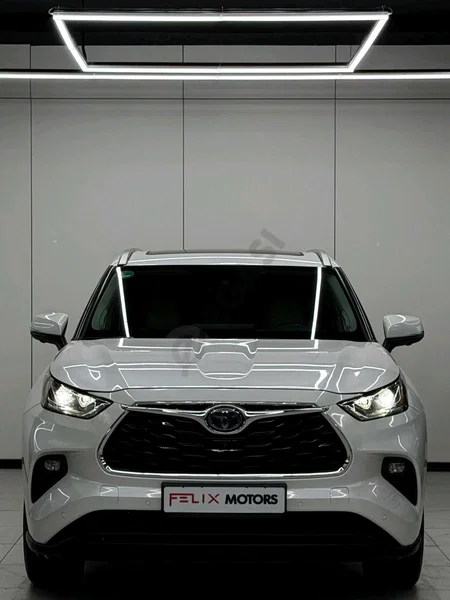 Toyota highlander - Cover Photo