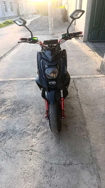 xolati yaxshi - Cover Photo