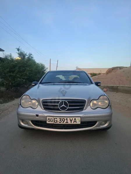 w 203 - Cover Photo