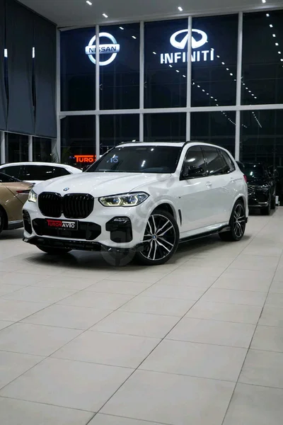 BMW X5 50i - Cover Photo
