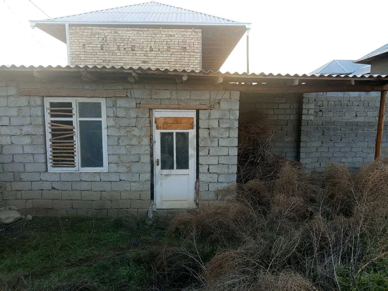 YER UCHASKA SOTILADI TEZDA - Cover Photo