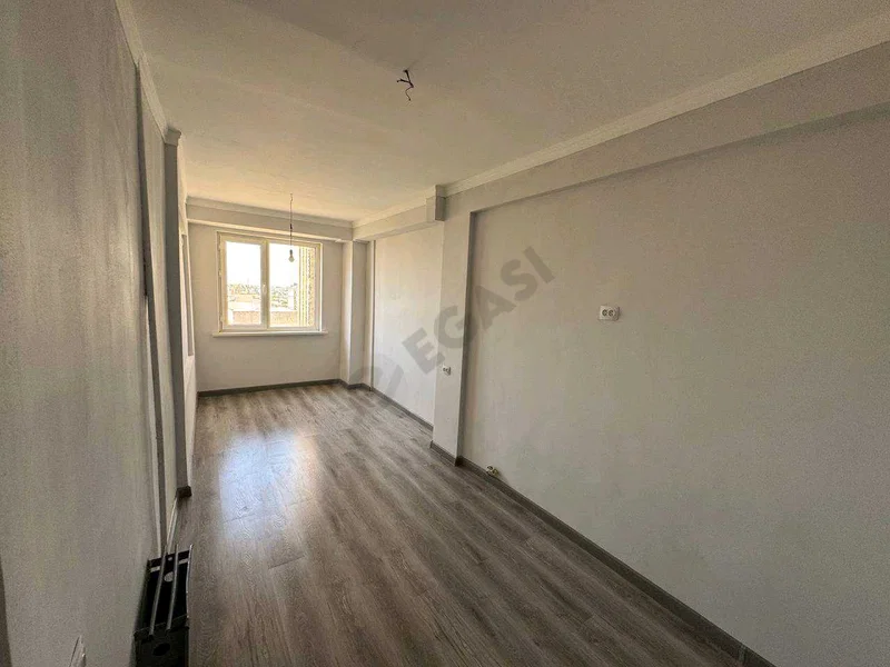 Срочно продаётся 2-комнатная квартира 54 м², Чорсу / Самарка - Cover Photo