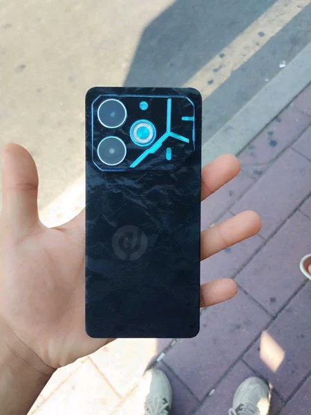 telefonchi - Cover Photo