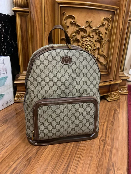 gucci - Cover Photo