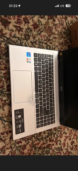 Acer aspire 3 - Cover Photo