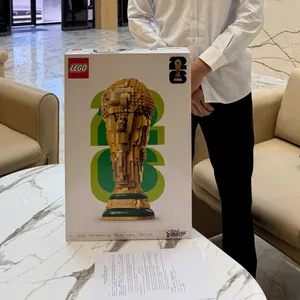 Продам оригинальный набор LEGO.FIFA World Cup™ Official