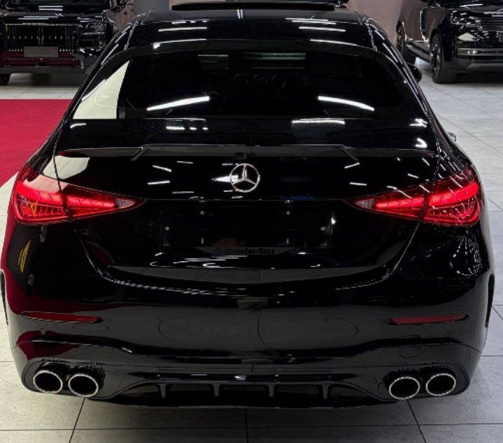 Mercedes-Benz C300 2024 - Cover Photo